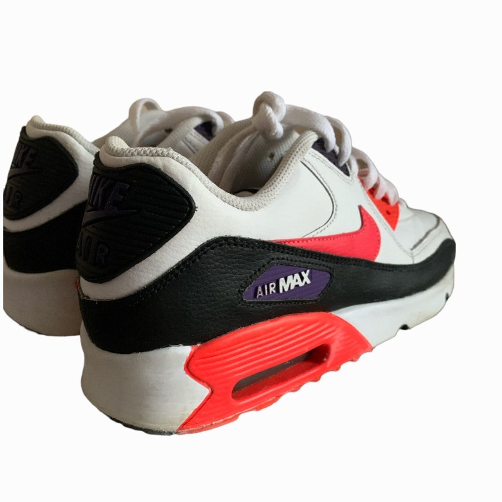 Youth NIKE AIR MAX 90 LEATHER GS 'WHITE BRIGHT CRIMSON' Size 6.5 - Picture 1 of 10